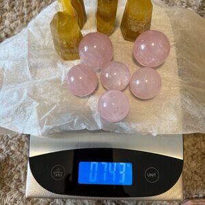 4 Pieces Natural Calcite 6 Pieces Natural Rose Quartz